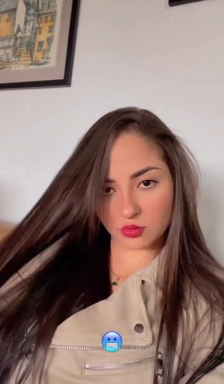 Angie Carmona feet onlyfans