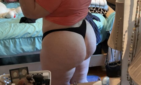 damned female onlyfans naked leaks