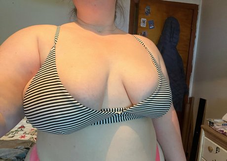 damned female onlyfans naked