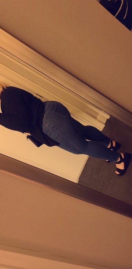 damned female onlyfans pictures