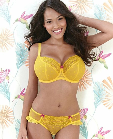 Jinna Cabrera onlyfans post