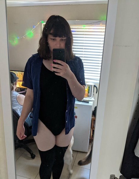 artemislunaaa onlyfans leakd