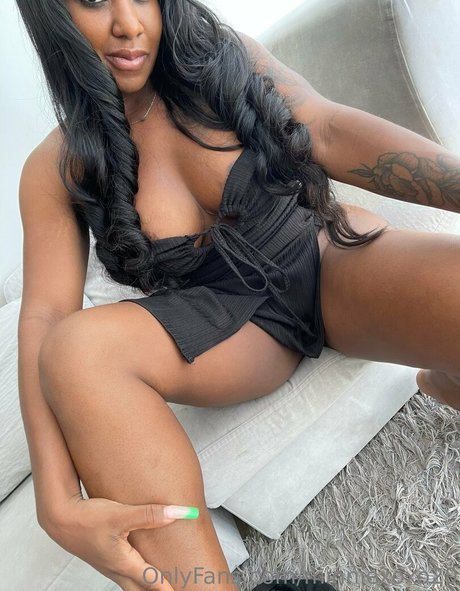 minniexoxo20 onlyfans leaks naked