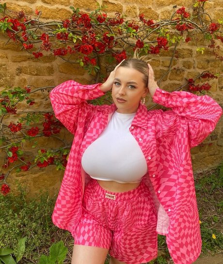 Amber Rose Brightman nude only fans leaks