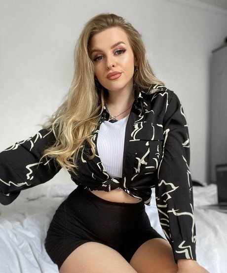 Amber Rose Brightman onlyfans leaked photos