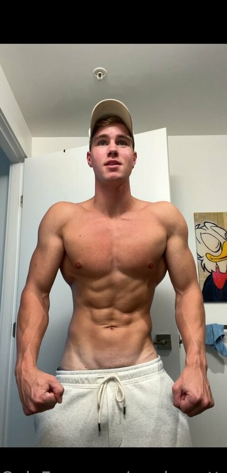 swolemattyy onlyfans topless