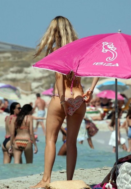 Buttcracks nude onlyfans