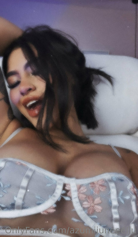 azumijuneeeliu onlyfans xx