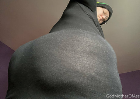 godmotherthegreatfree onlyfans posts