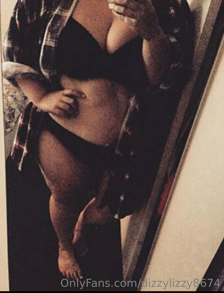 dizzylizzy8674 onlyfans naked