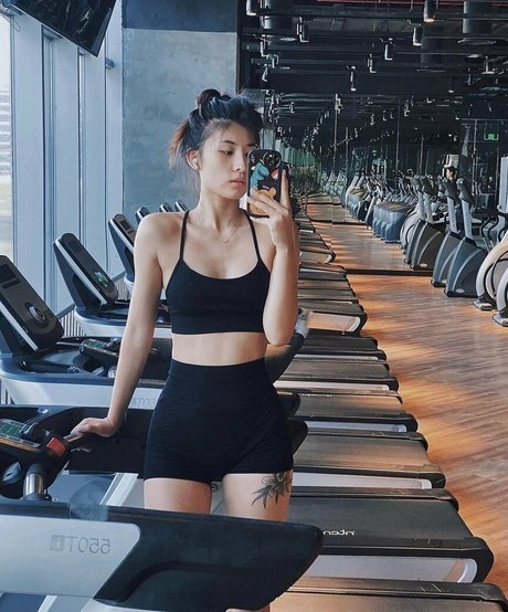 Yan 0304 naked on onlyfans