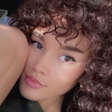 Averagevelma onlyfans desnuda