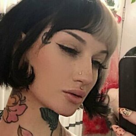 Hviley Rose leaked onlyfans