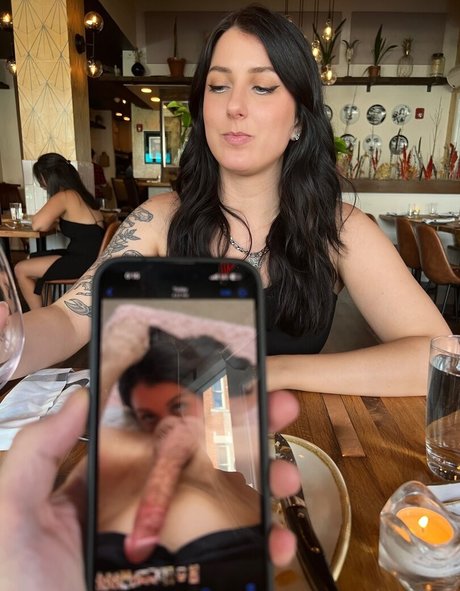 Luna Hill onlyfans model images