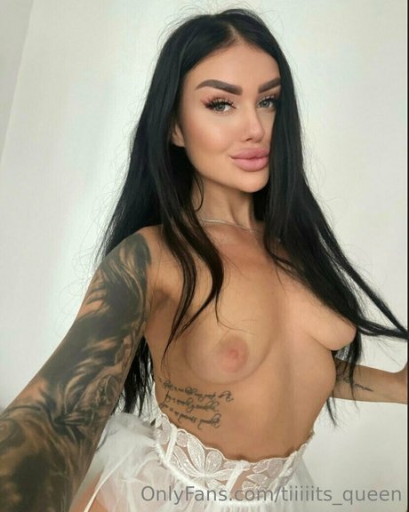 tiiiiits queen onlyfans nudes