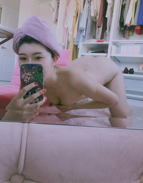 MissWarmJ nude onlyfans leaked