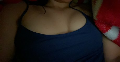 Agnes Inezz desnuda onlyfans