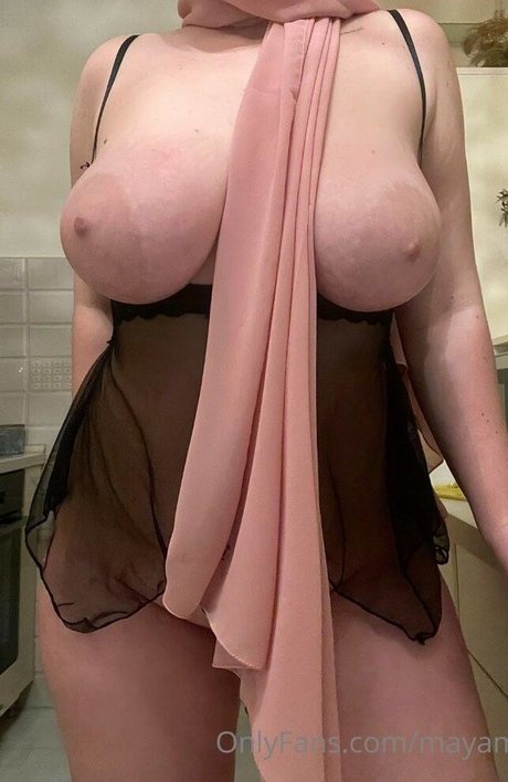 Maya Martinni naked onlyfans leaks