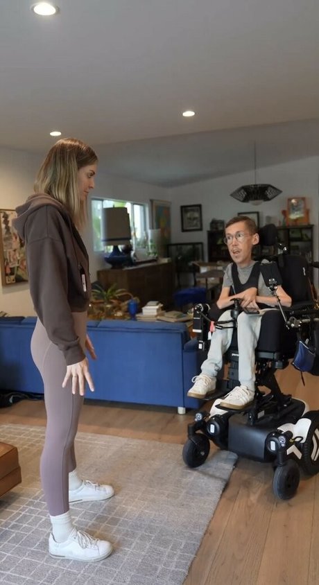 Hannah Alyward only fans photos