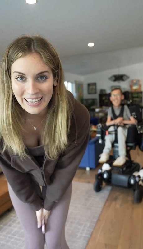 Hannah Alyward onlyfans for free