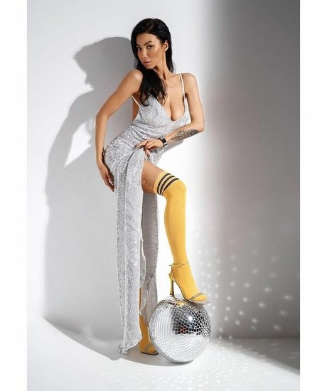 Polina Logunova onlyfans public photos