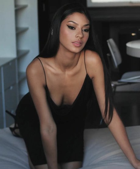 violettcameron onlyfans pictures