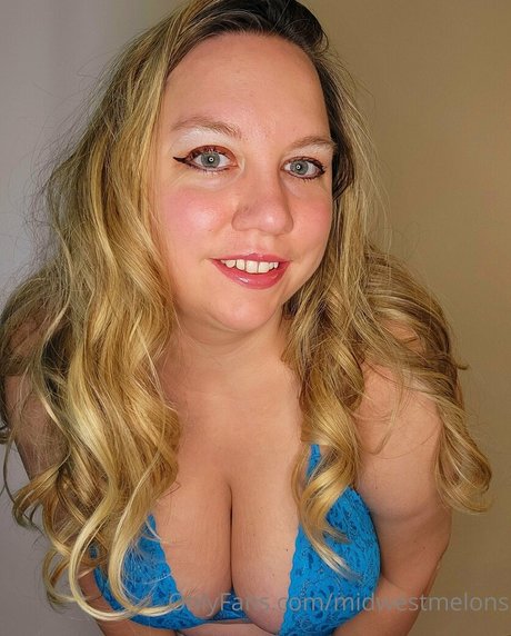 midwestmelons onlyfans leaked naked