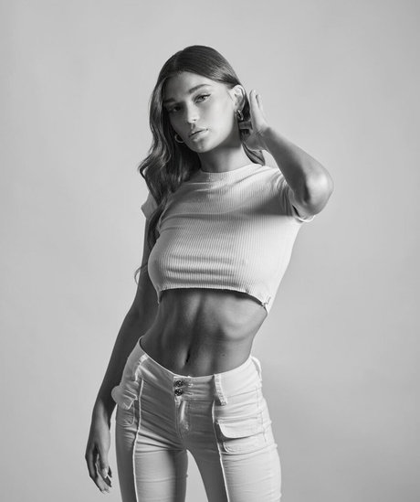 Shira Adar onlyfans nude pictures