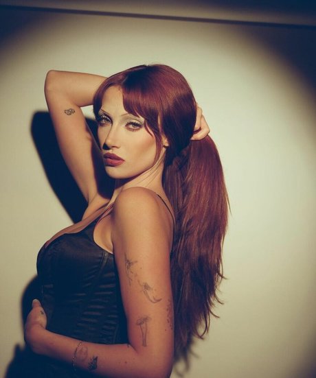 Olivia OBrien boobs onlyfans