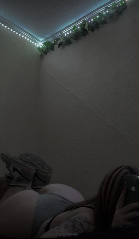 mathildawtf onlyfans nude leak