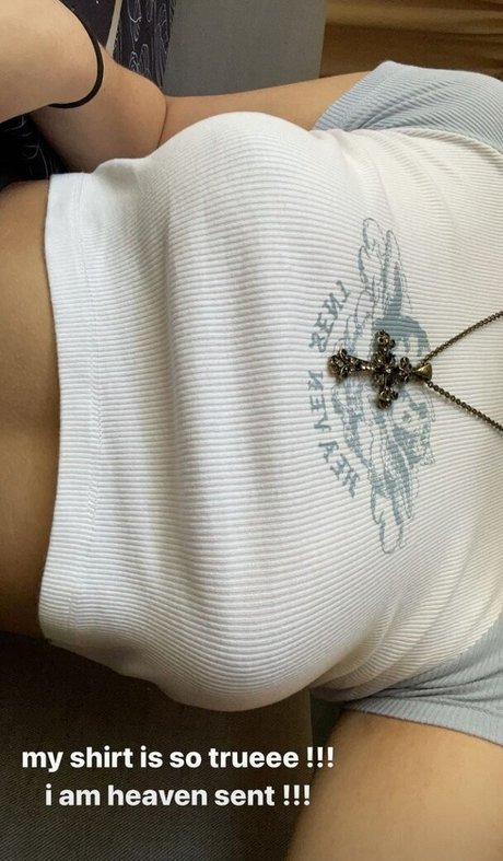 Chxrrychick naked onlyfans