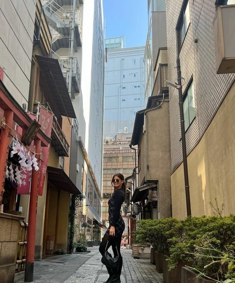 Develique onlyfans model photos