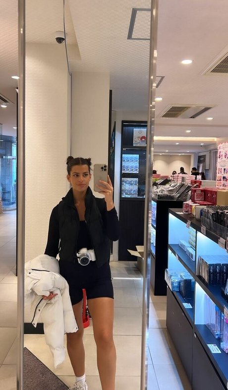 Develique only fans leak porn