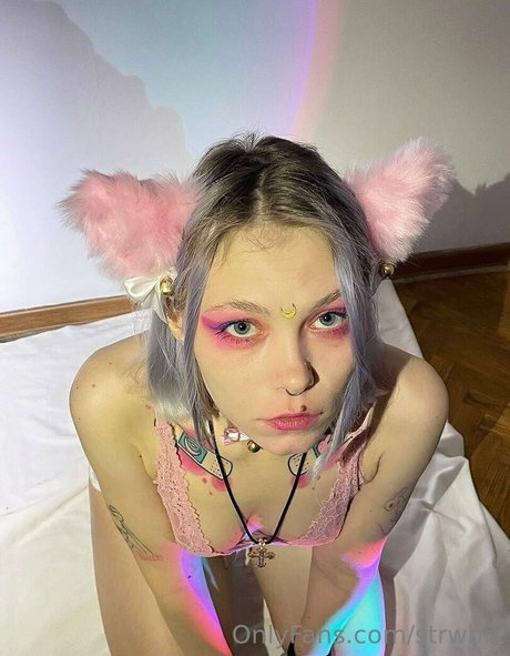 strwbrr boobs onlyfans