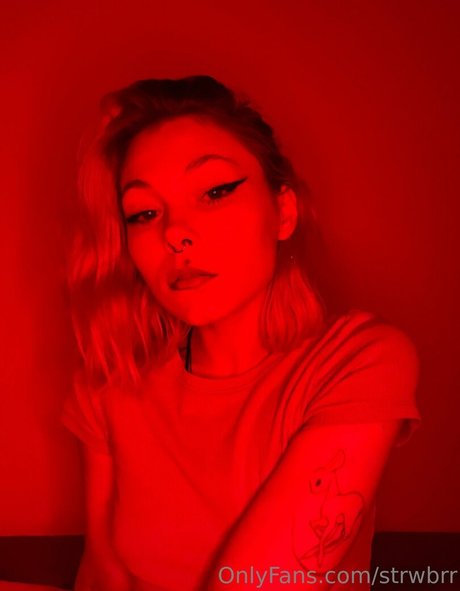 strwbrr leaked porn onlyfans