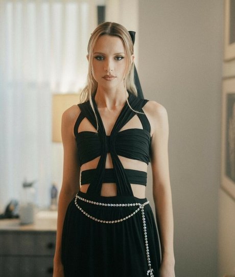 Angele Van Laeken naked onlyfans