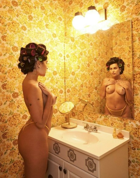 Claudia Tihan porn onlyfans