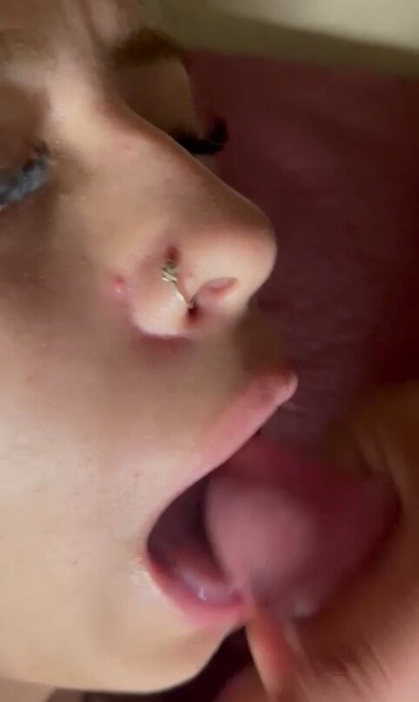 Larissa Escobar onlyfans leaks porn