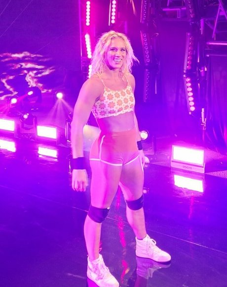 Sol Ruca onlyfans strip