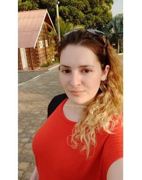 Lolla Antonielli leaked onlyfans