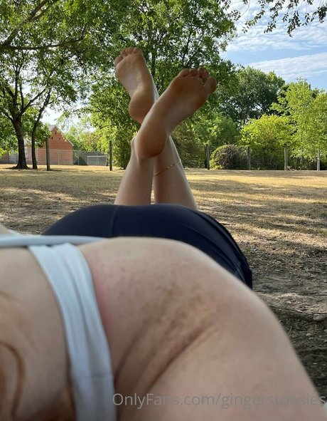 Gingerstoesies only fans nude leaks