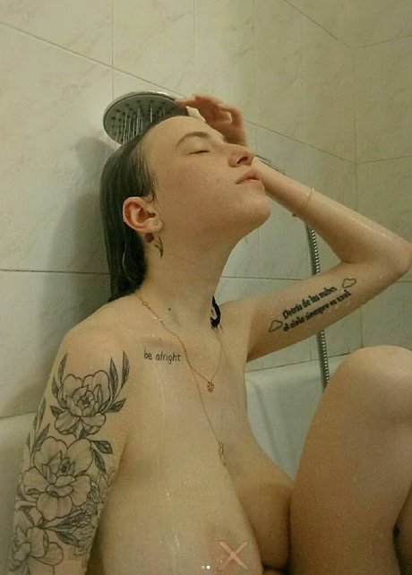 Yasmin avrahami onlyfans desnuda