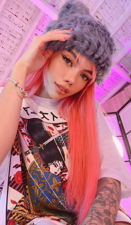 cherrykath18 onlyfans strip