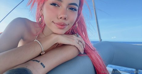 cherrykath18 nude only fans