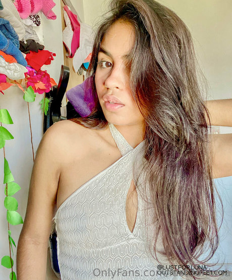 lust for luna topless onlyfans