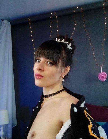 natalieflowers strip onlyfans