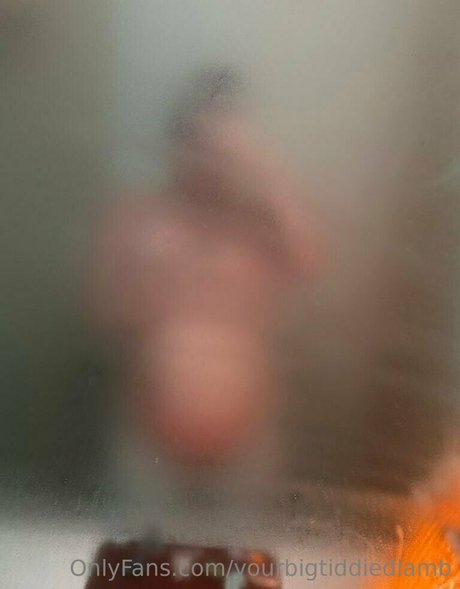 yourbigtiddiedlamb onlyfans leaks nude