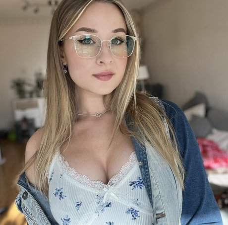 elina twich onlyfans naked