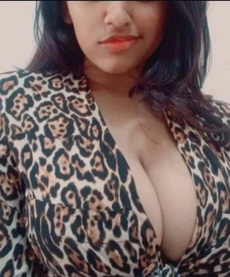 Sanjana Saba onlyfans photo