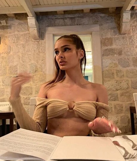 Brighton Rosie Sharbino onlyfans lean